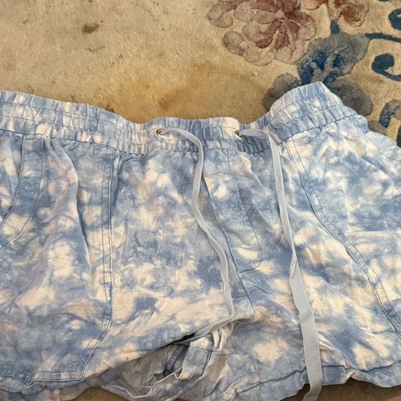 GAP Light Blue Tie-Dye Women's Athletic Shorts - Picture 1 of 6
